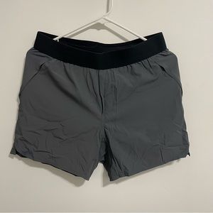 Ten Thousand Tactical Short w/Liner 5” Gray Size Small